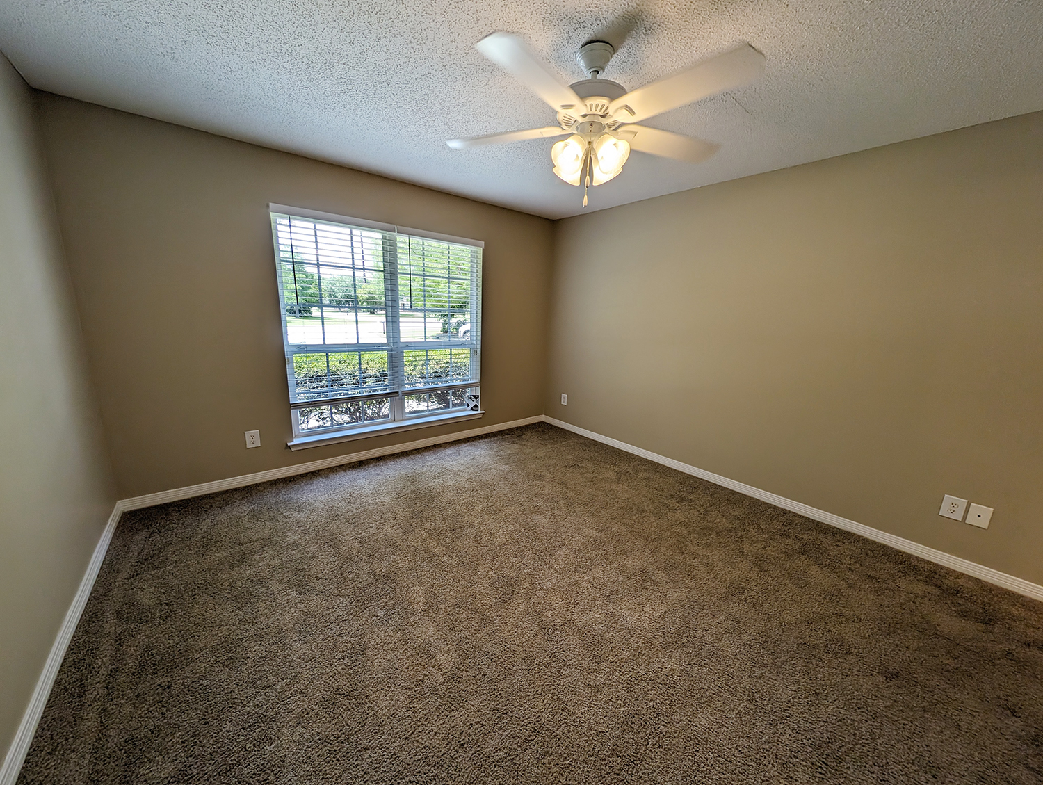 1220 Springfield Drive Primary Bedroom