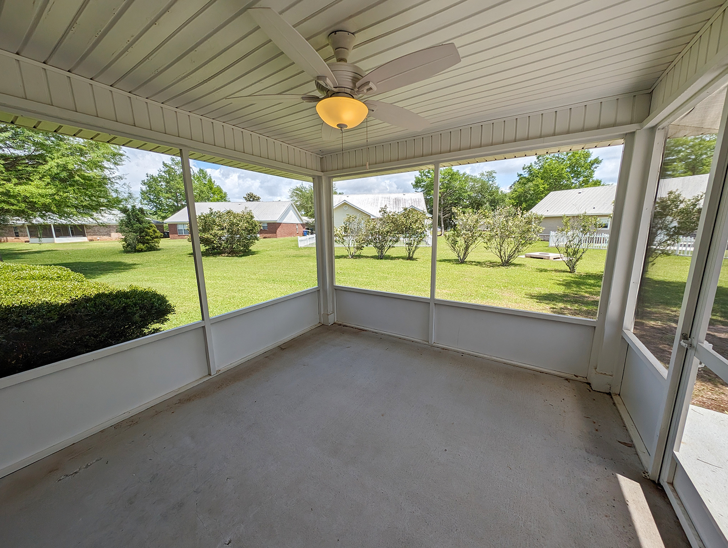 1220 Springfield Drive Screened Porch